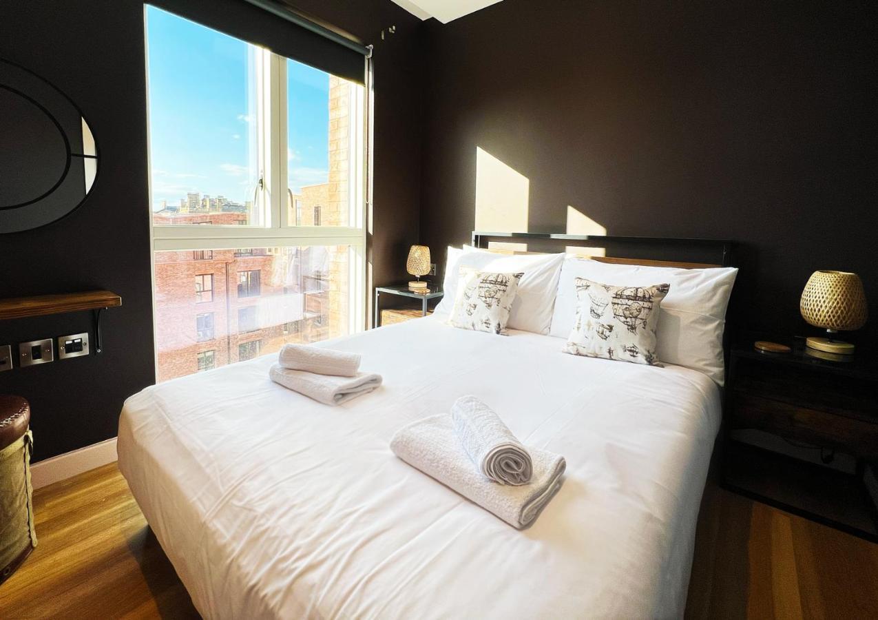 The Aviator's Attic - Luxury Centre Retreat Apartment *